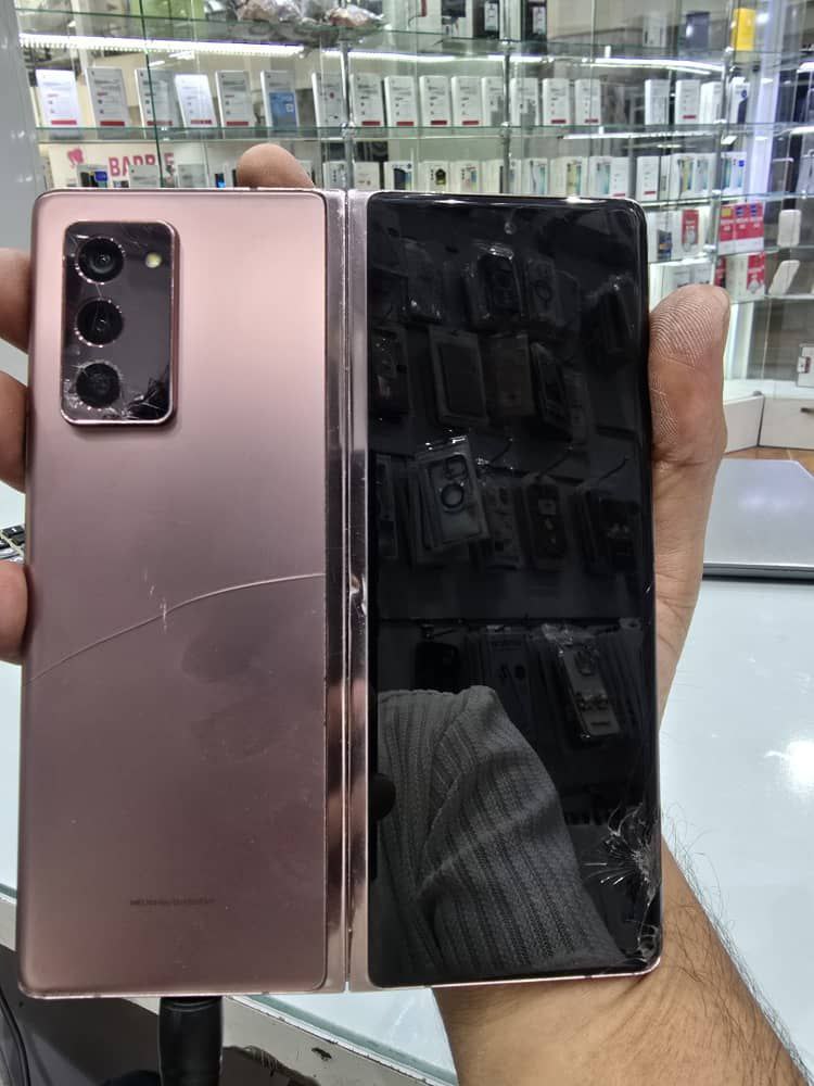 گوشی موبایل سامسونگ (استوک) مدل Galaxy Z Fold2 LTE SM-F916B بدون رجیستر تک سیمکارت ظرفیت 256 گیگابایت و رم 12 گیگابایت - Image 2