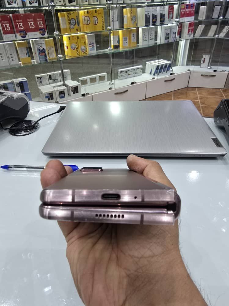 گوشی موبایل سامسونگ (استوک) مدل Galaxy Z Fold2 LTE SM-F916B بدون رجیستر تک سیمکارت ظرفیت 256 گیگابایت و رم 12 گیگابایت - Image 3